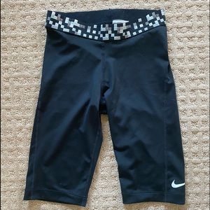 Nike Dri-Fit Shorts Size Small Black